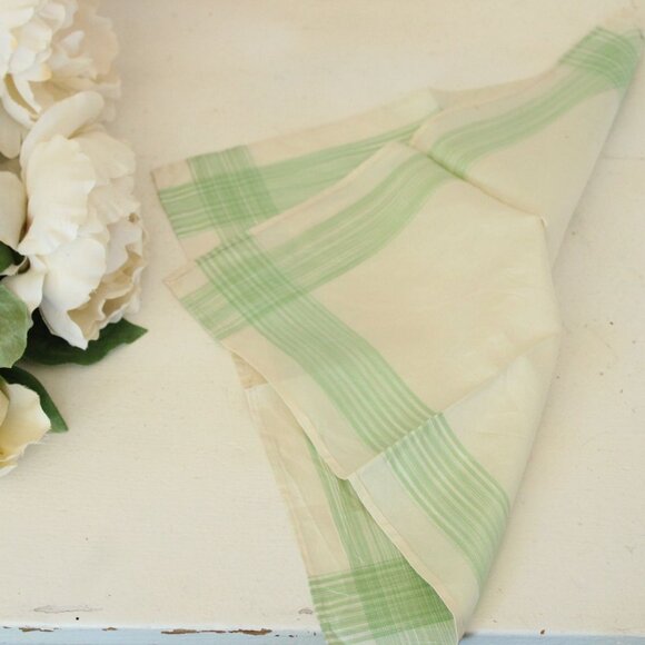 Vintage 1950s Handkerchief, Cream with Green Striped Border - Picture 8 of 10